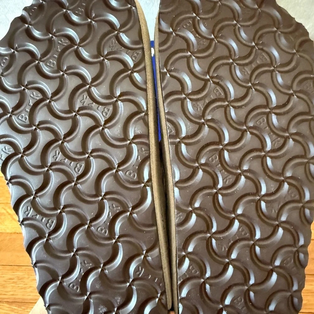 BNIB Birkenstock Boston Soft Footbed
Suede Leather Taupe 38 - Picture 3 of 5